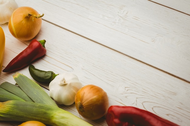 Légumes disposés sur la table