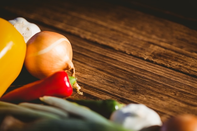 Légumes disposés sur la table