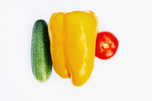 Légumes sur fond blanc