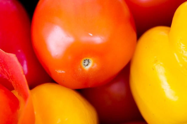 Légumes frais dans le panier.