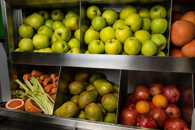 légumes frais dans un supermarché