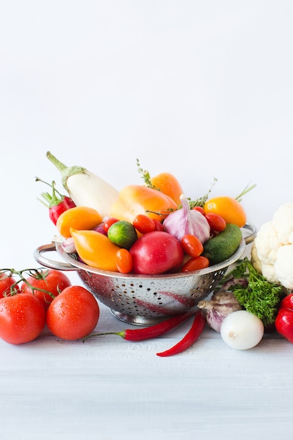 Légumes isolés sur fond blanc