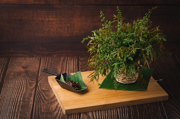 Légumes de neem avec pâte de piment