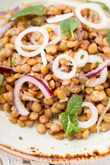 Lentilles à l&#39;oignon et à la menthe