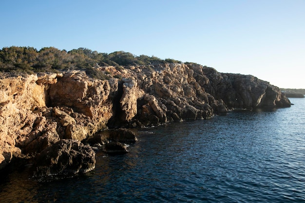 Îles situées à Cala Comte sur l'île d'Ibiza