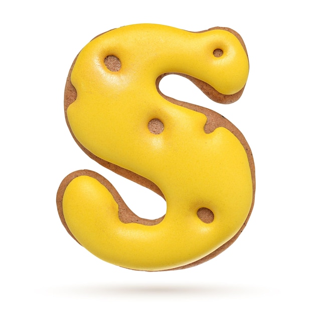 Lettre majuscule S biscuit de pain d'épice maison jaune isolé sur fond blanc