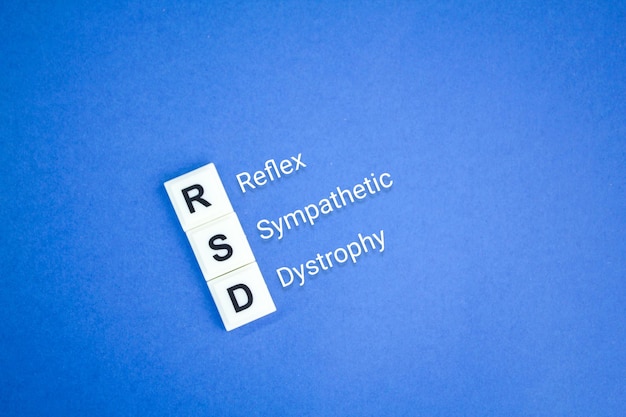 la lettre RSD de l'alphabet ou le mot Reflex Sympathetic Dystrophy. maladie ou concept médical