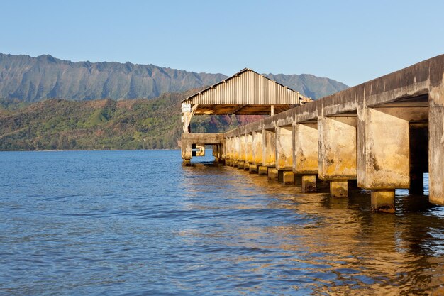 Lever du soleil dans la baie d'Hanalei Kauai