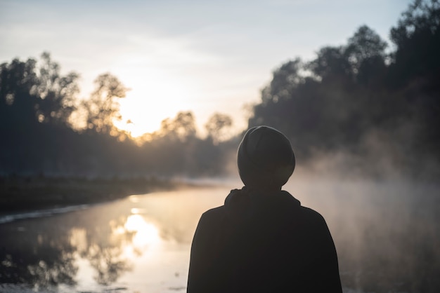 lever de soleil au lac