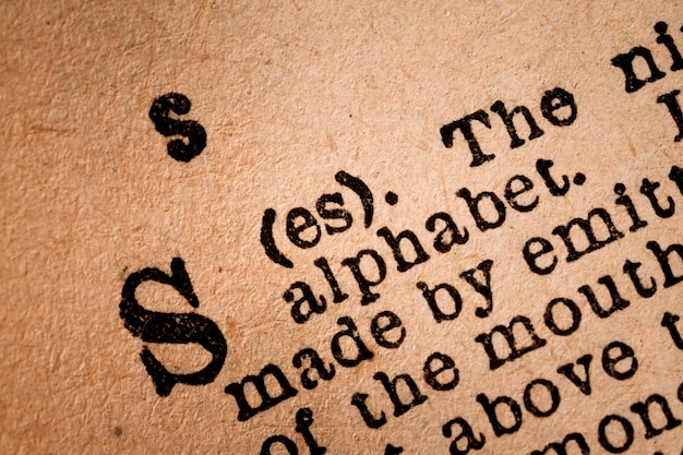Libre d'un S la 19e lettre de l'alphabet latin