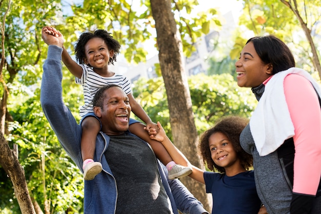 Liens familiaux africains dans le parc