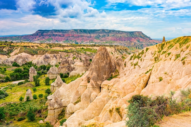 Lieu naturel magnifique et unique dans la vallée de l'amour de Cappadoce Turkiye