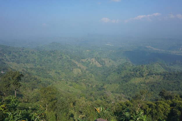 Le lieu touristique de Nilgiri Bandarban au Bangladesh