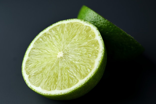 Limes mûres fraîches