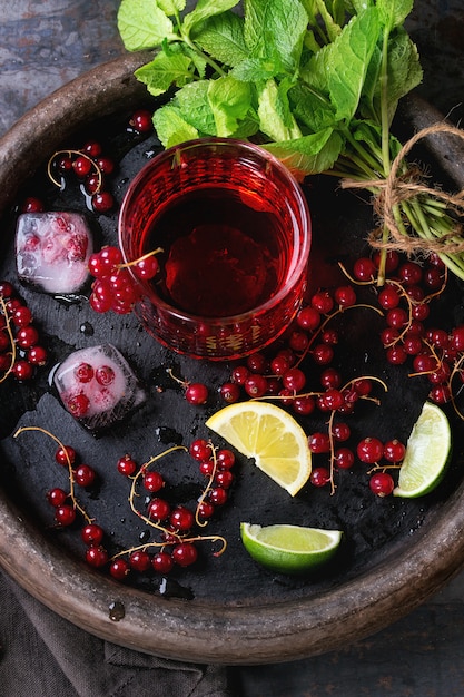 Limonade aux groseilles rouges