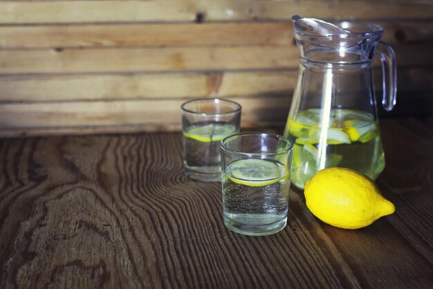 Limonade en carafe citron