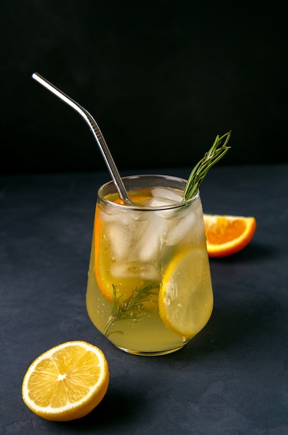 Limonade à l'orange et à la glace