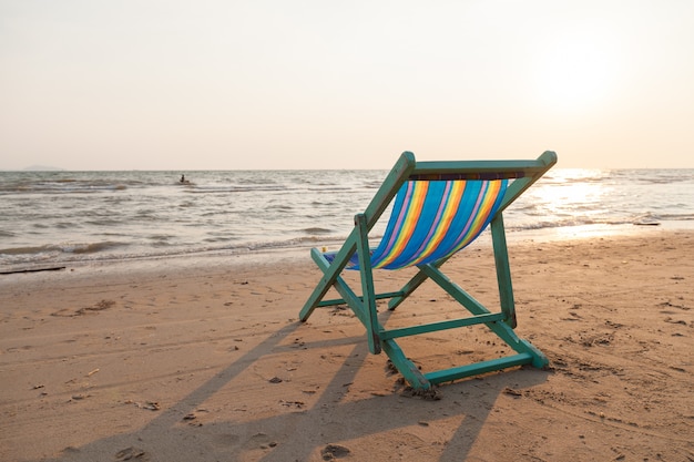 Lit de bébé sur la plage