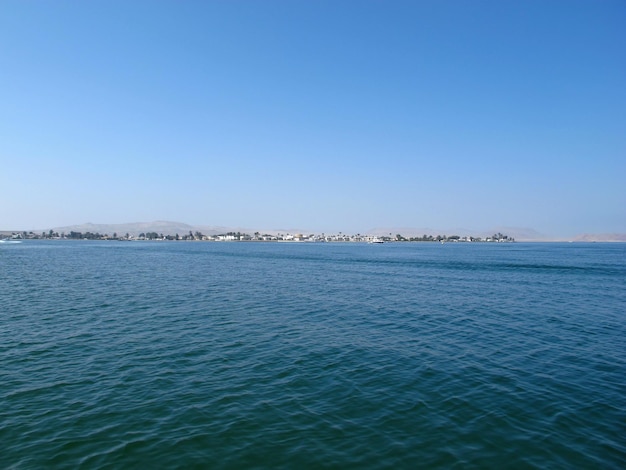 Le littoral de l'océan Pacifique Paracas Pérou