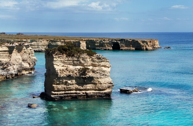 Littoral près d'Otranto, péninsule du Salento, Pouilles, Italie du Sud