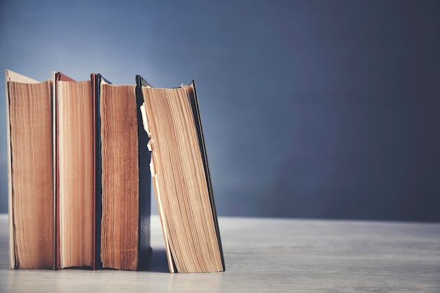 Livres sur table