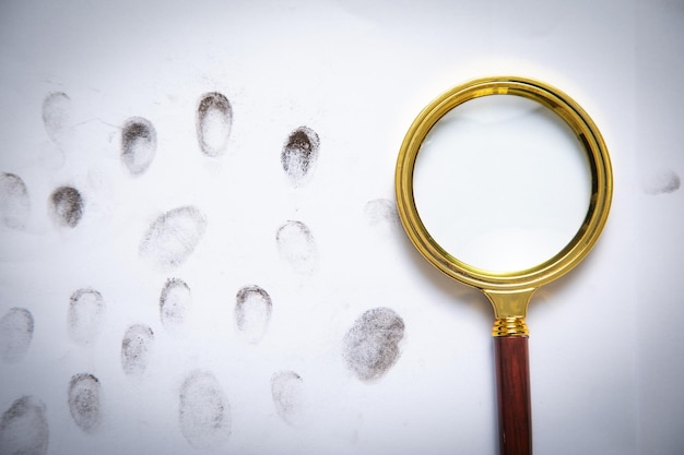 Loupe et empreintes digitales Detective Investigation