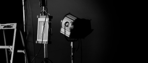 Lumière de film pour caméra de production vidéo en studio ou utilisation comme lumière de prise de vue en studio