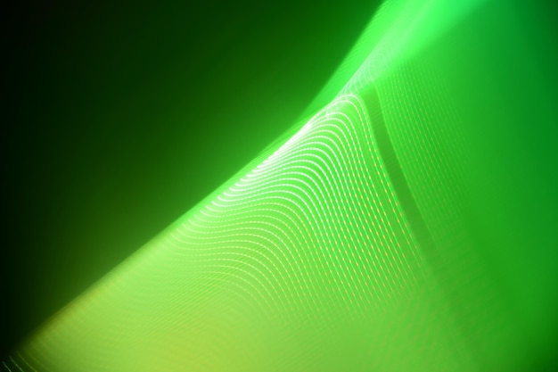 La lumière a des propriétés de conduction spéciales pour stabiliser la transmission des signaux
