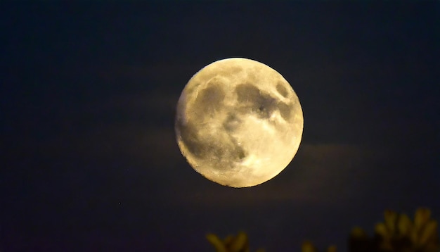 La lune du chasseur Super pleine lune avec un fond sombre Madrid Espagne Europe Photo horizontale