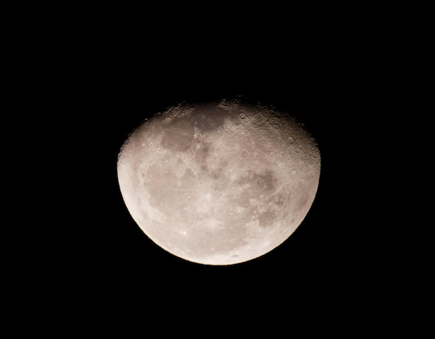 Photo une lune avec un nuage dans le ciel