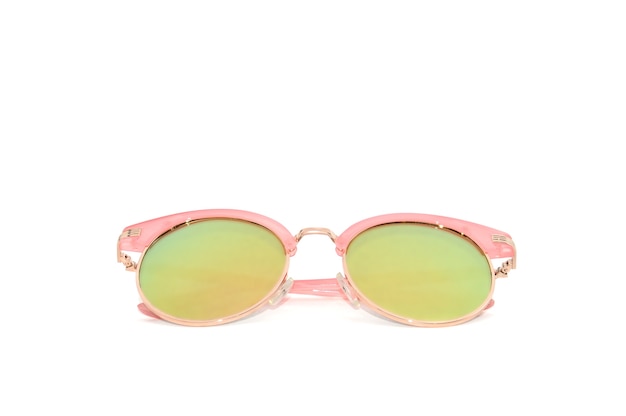 Lunettes colorées de femme sur fond blanc