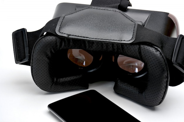 Lunettes de réalité virtuelle pour smartphone