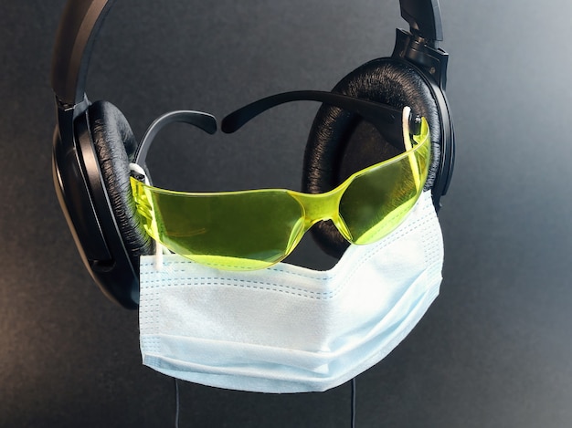 lunettes de soleil et casque pour musique masque de protection faciale