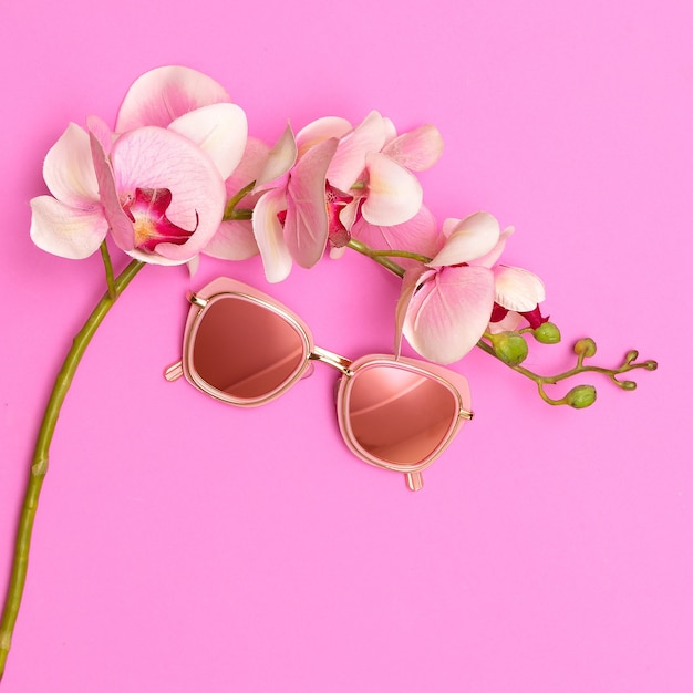 Lunettes de soleil femme élégante Tendance accessoire de mode