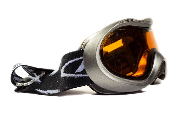 Lunettes de sport ski isolé sur fond blanc