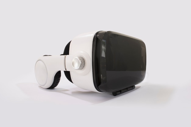 Lunettes VR ou casque de réalité virtuelle casque isolé sur blanc