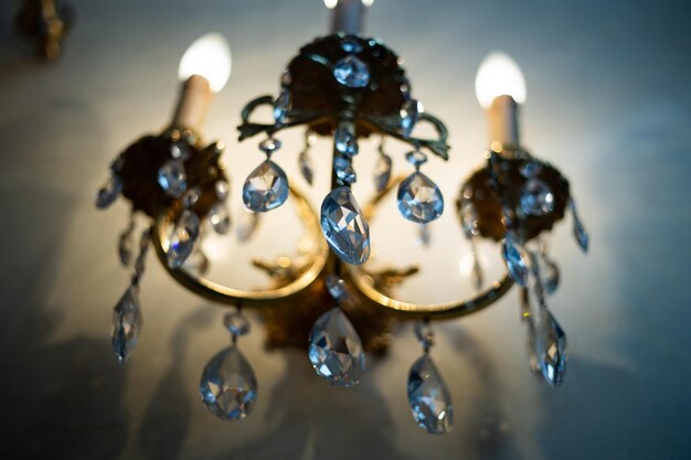 Lustre en cristal exquis cher dans le style victorien