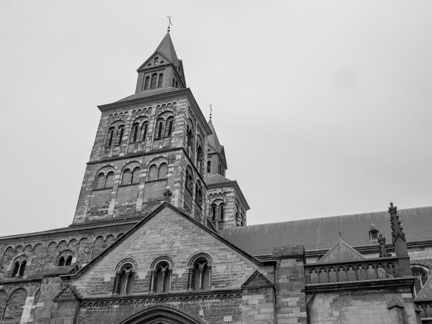 à Maastricht et à Nimburg