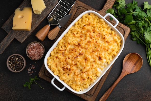 Photo mac et fromage nourriture américaine traditionnelle vue de haut