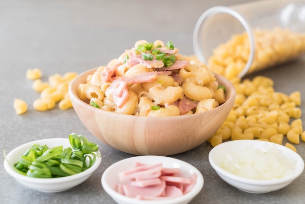 Macaroni et jambon