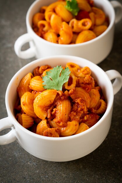 macaroni à la sauce tomate et porc haché, chop suey américain, goulasch américain