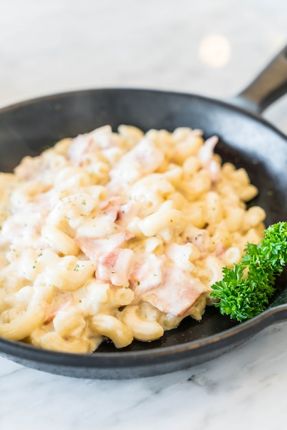 macaronis au jambon et au fromage