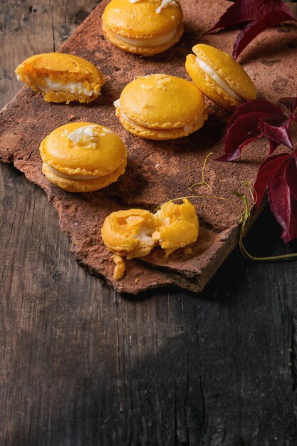 Macarons d&#39;agrumes au chocolat blanc