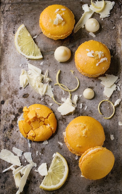 Macarons aux agrumes et chocolat blanc