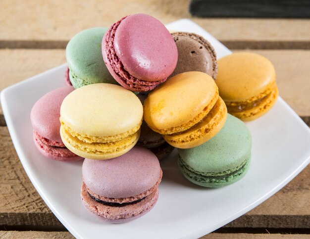 Macarons sur plat