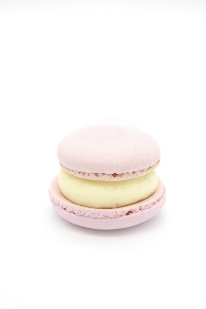 Macaroon sur un fond clair