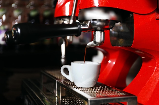 Machine à café avec gros plan tasse