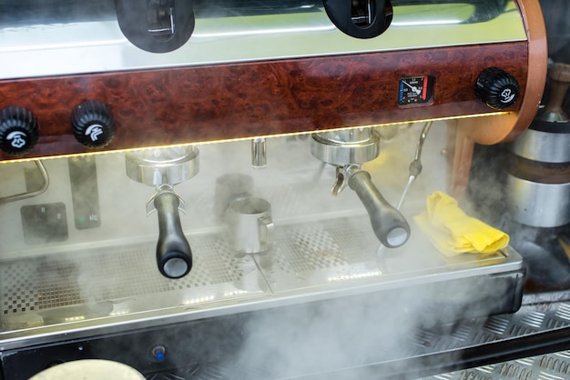 Machine à café mobile à vapeur