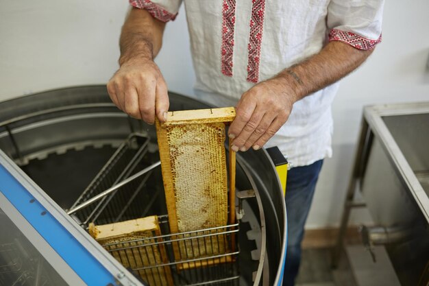 Photo machines et équipements pour l'apiculture matériel pour la production de miel