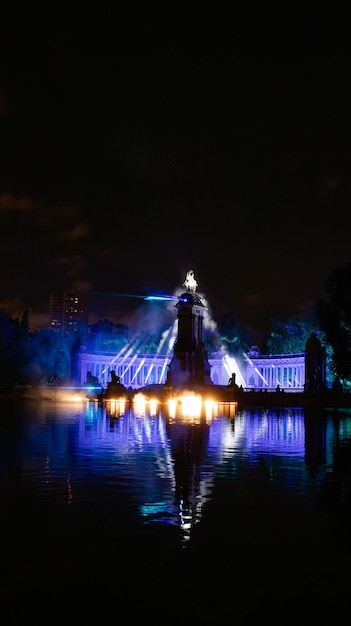 Photo madrid espagne 27 octobre 2023 événement luzexposition de lumière juan gomez cornejo 